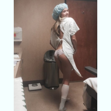 FEMDOM  . . .POPKA POTYK FGDS...  gf