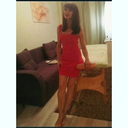     ,