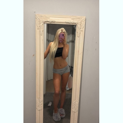 �����  �  ���� ������ ����� ��� ���������